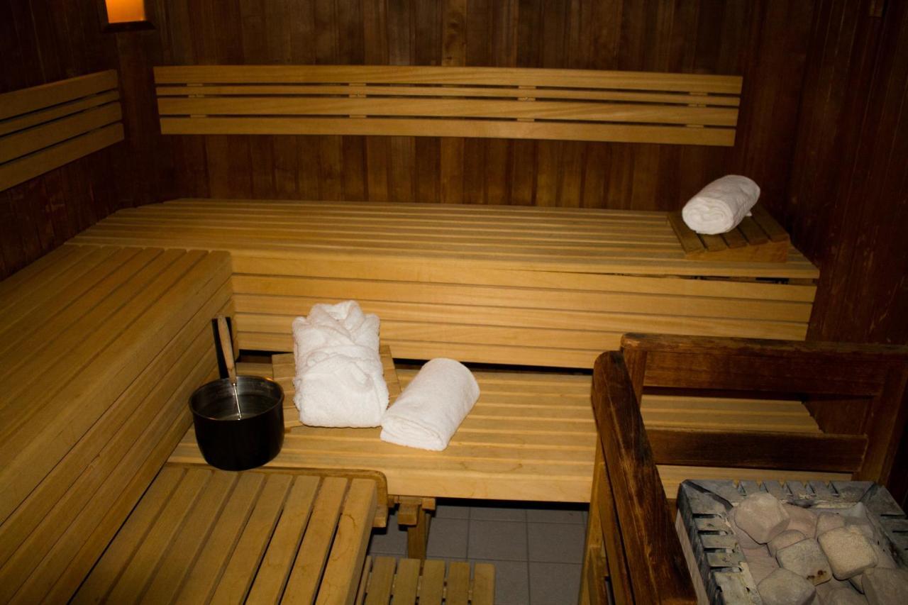 Ara Hotel Comfort Инголщат Екстериор снимка